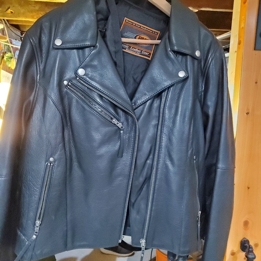 Fully lined leather motorcycle coat